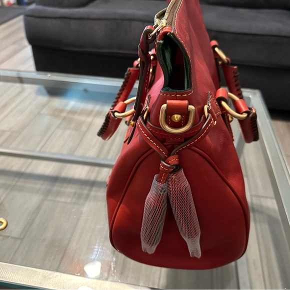 Dooney & Bourke Large Florentine Satchel in Red. - Picture 9 of 12